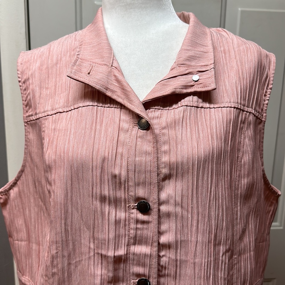 Christopher & Banks xl vest - Picture 2 of 6